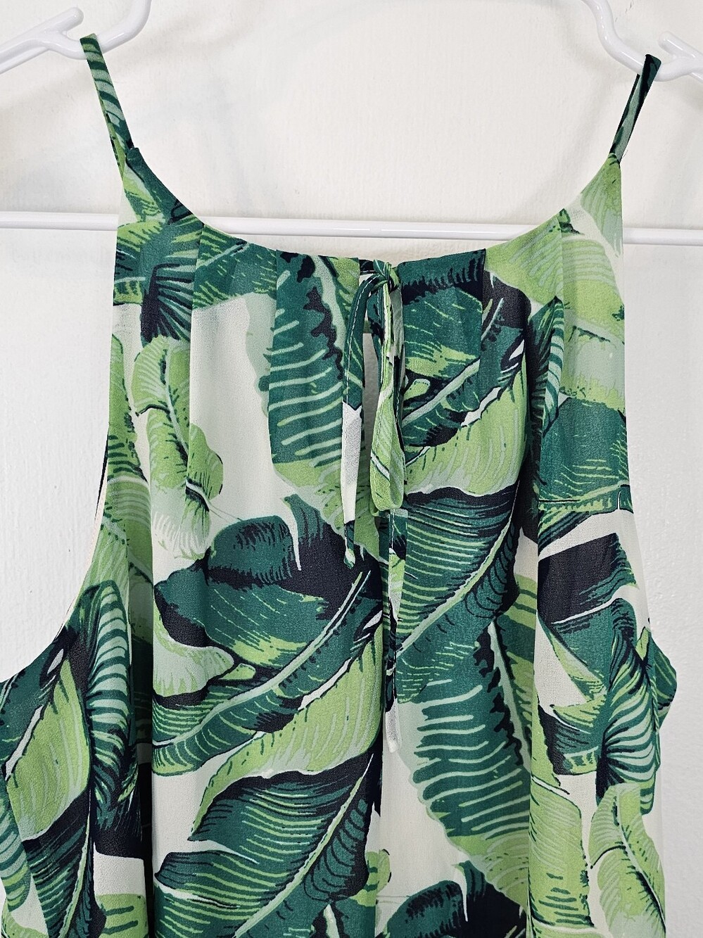 Sexy Leaf Print Tank Top - Picture 10 of 11